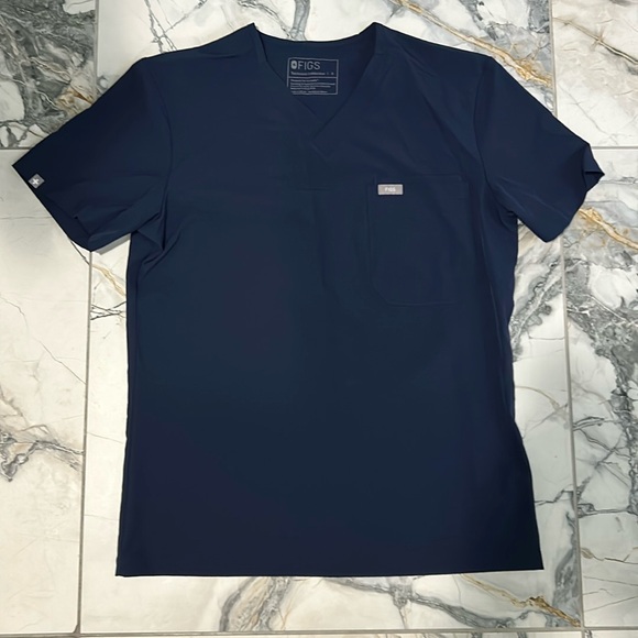 FIGS Slim Leon FREEx Three-Pocket Scrub Top™. Size small. Washed once, not worn. - Picture 1 of 4